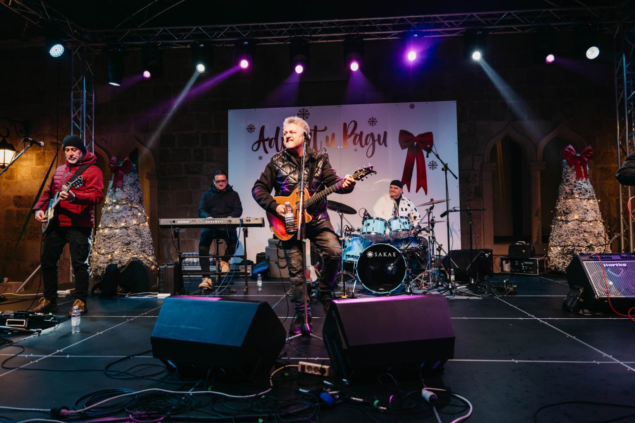 Otvorenje Adventa u Pagu