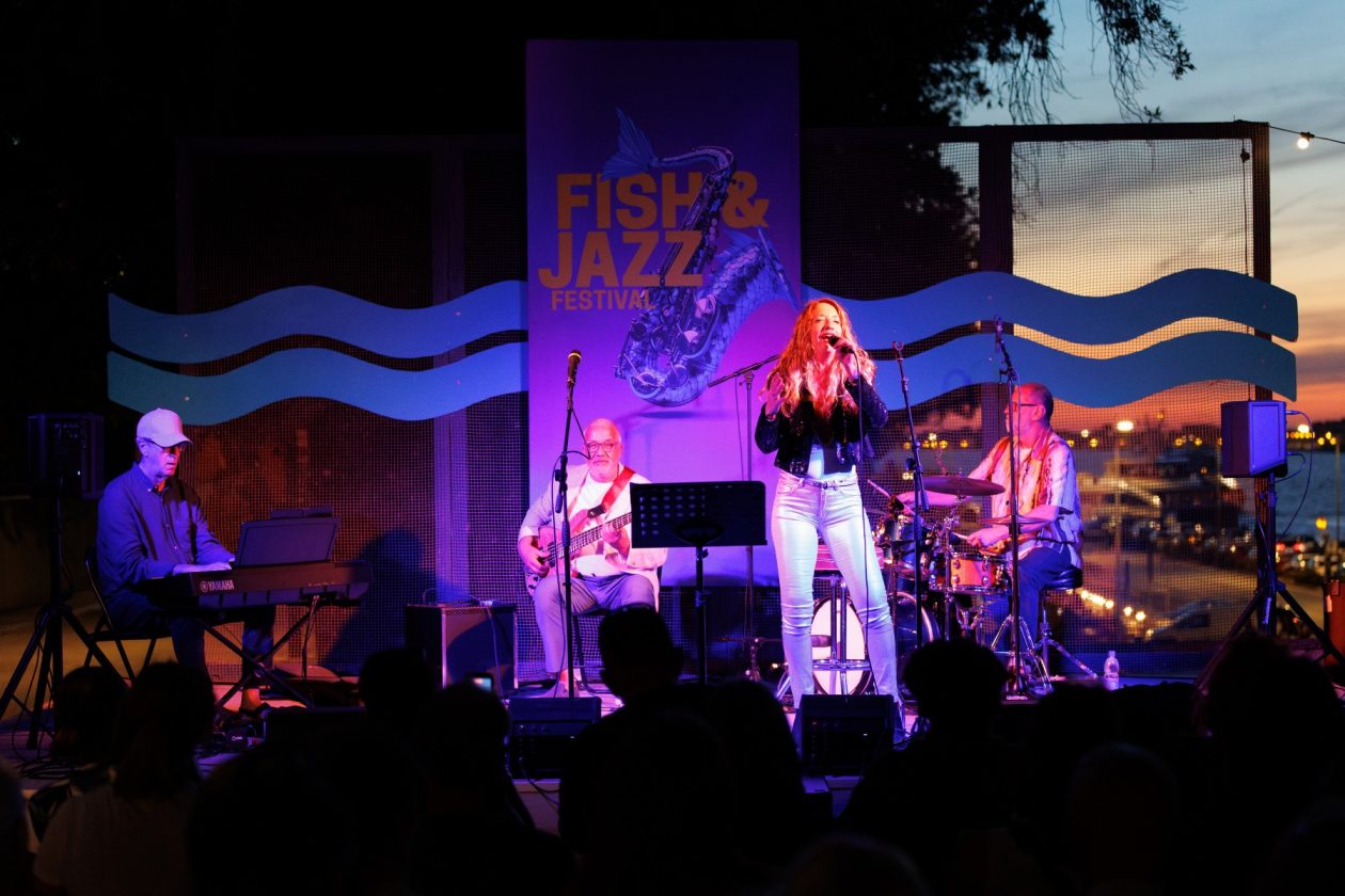 Fish & Jazz Festival – Black coffee i Lena Kovačević Fish & Jazz Festival – Black coffee i Lena Kovačević