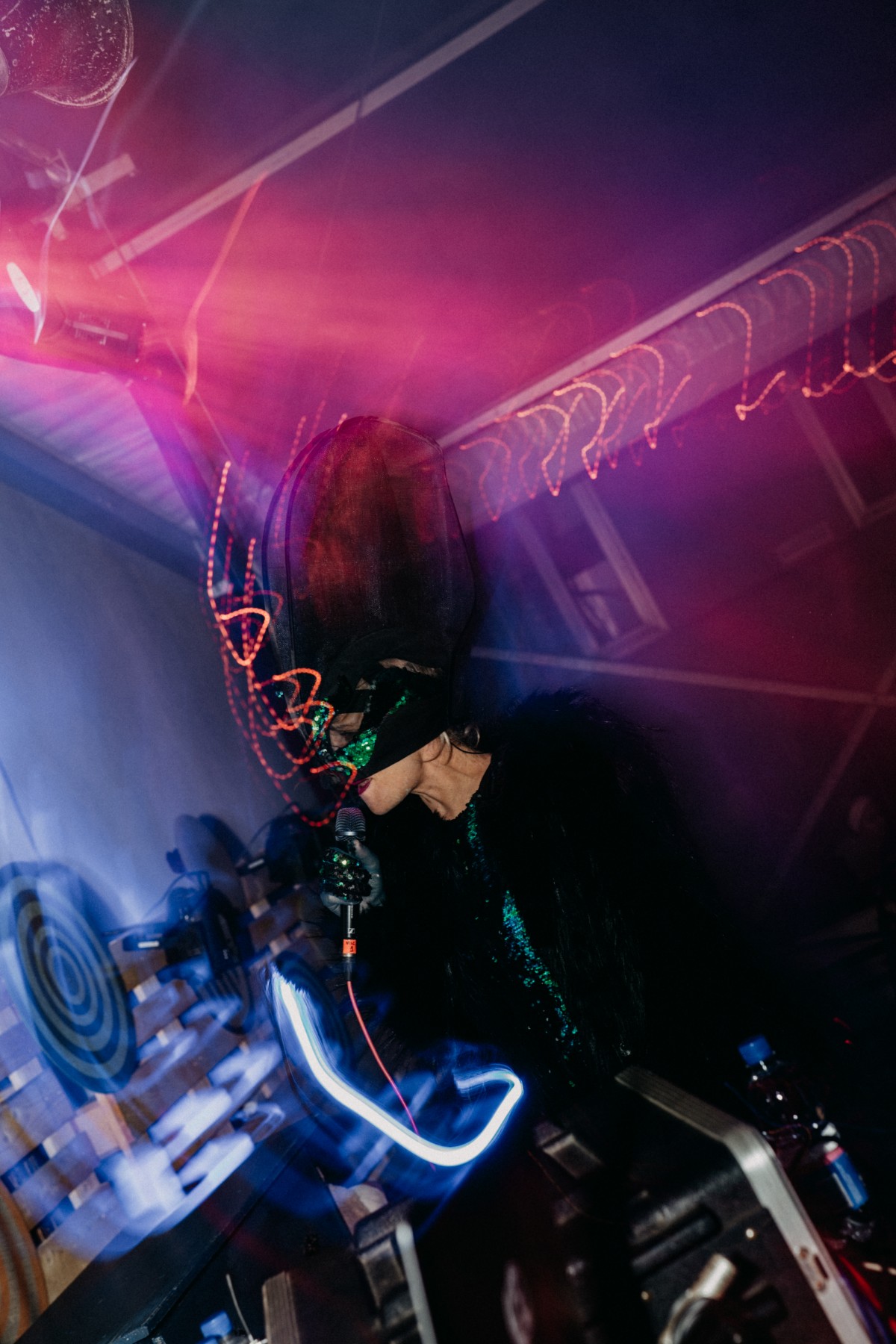 Nipplepeople @ Advent u Zadru – Božićni gramofon na Pijaci