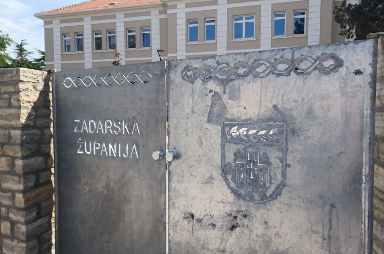 vrata dom zupanije zadarska zupanija nova zgrada