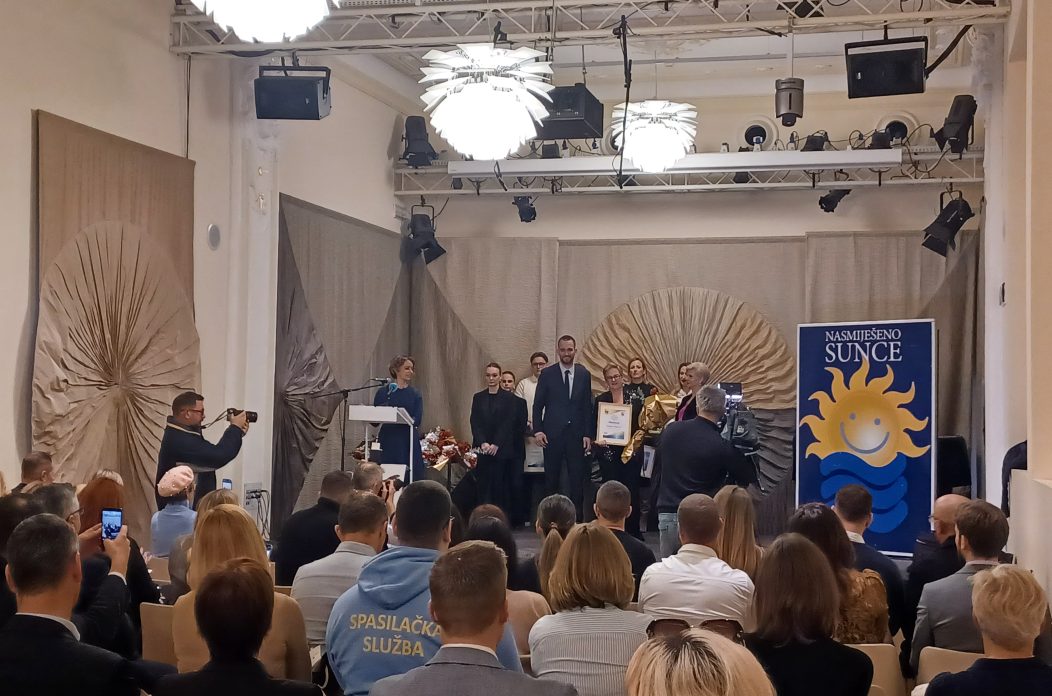 Taverna, Guam i Luzarija među najboljima: Dodijeljene nagrade “Nasmiješeno sunce” Taverna, Guam i Luzarija među najboljima: Dodijeljene nagrade “Nasmiješeno sunce”