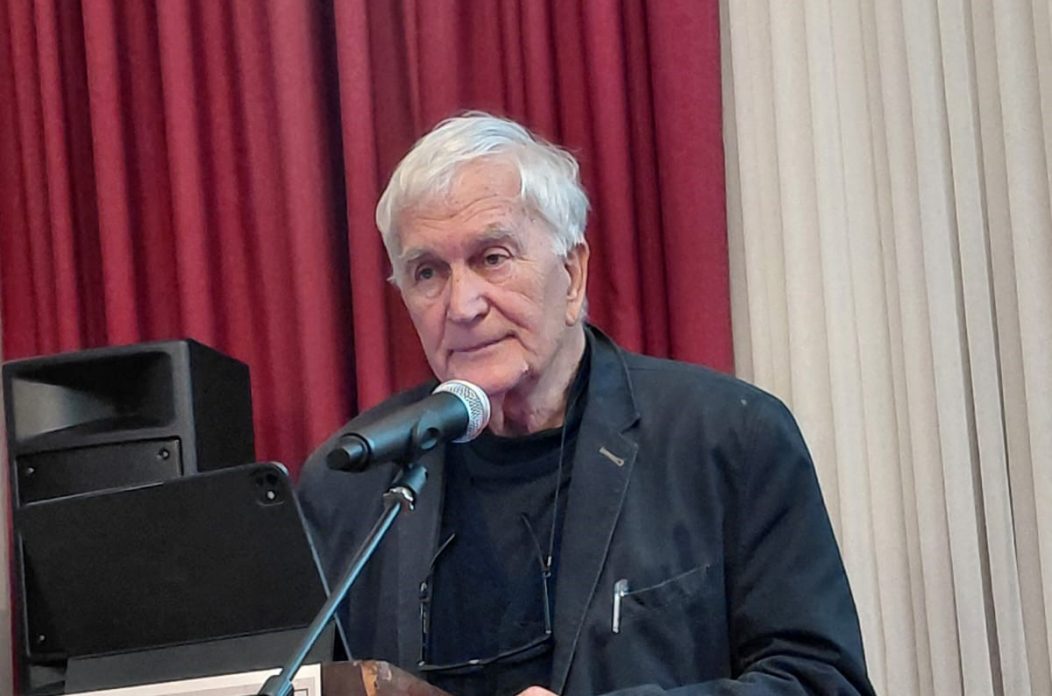 1000072701 1000072701