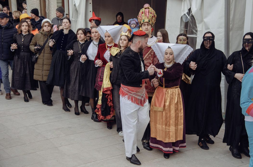 Paški zimski karneval