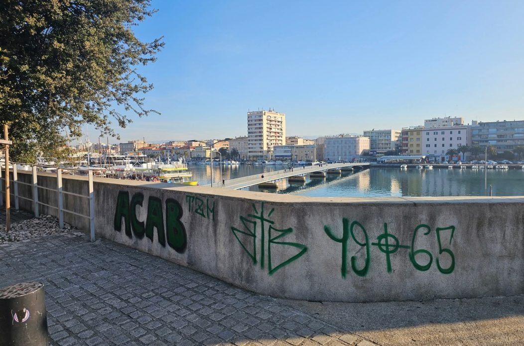 Muraj bedem grafit tornado acab 1965 Muraj bedem grafit tornado acab 1965