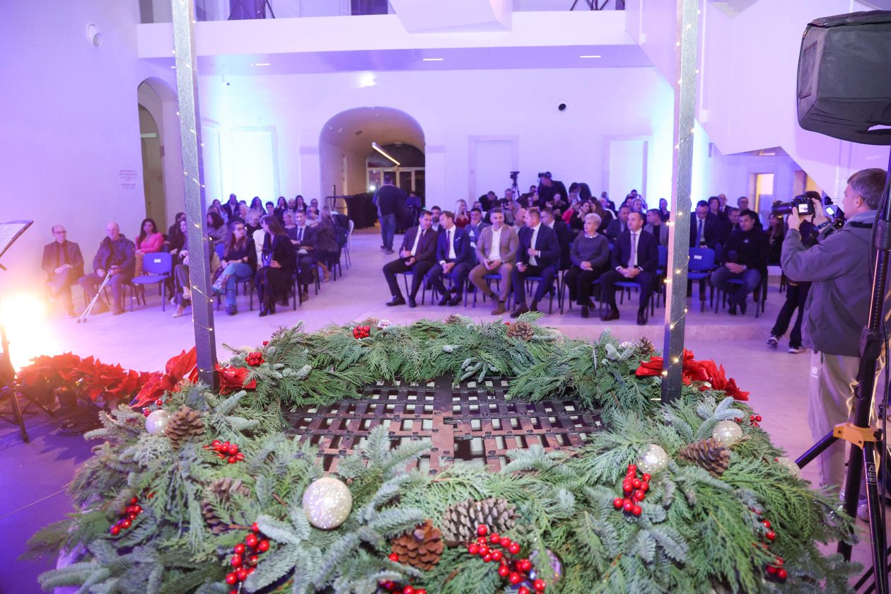 1000178598 1000178598