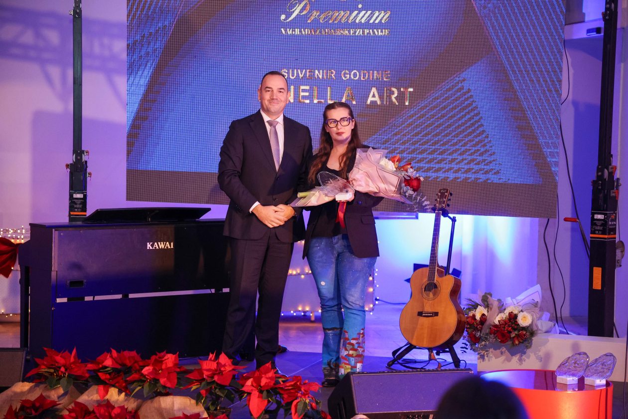 1000178640 1000178640