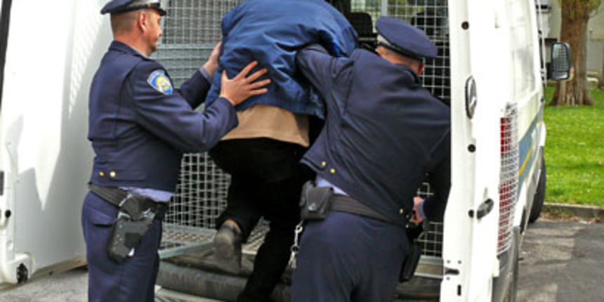 Privođenje (Foto: FaH) Privođenje (Foto: FaH)