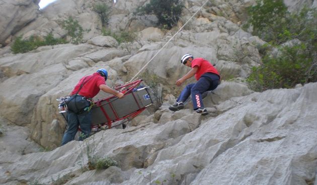 Zadarski HGSS spasio teško ozlijeđenu Austrijanku (Foto: HGSS Zadar)
