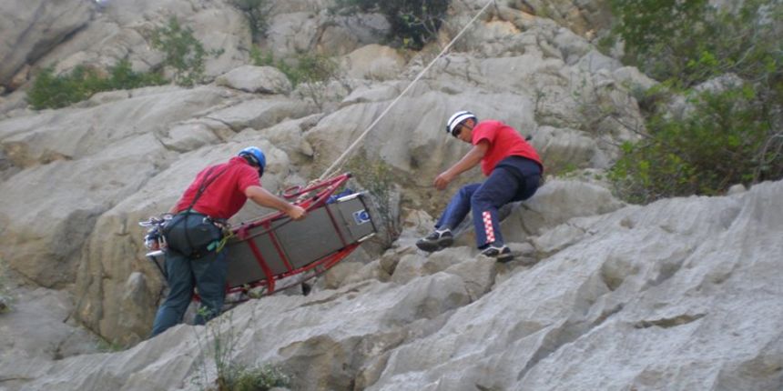 Zadarski HGSS spasio teško ozlijeđenu Austrijanku (Foto: HGSS Zadar) Zadarski HGSS spasio teško ozlijeđenu Austrijanku (Foto: HGSS Zadar)