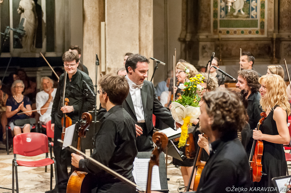 55. Glazbene večeri u Sv. Donatu: Koncert Zadarskog komornog orkestra i Romana Simovića, foto: Željko Karavida 55. Glazbene večeri u Sv. Donatu: Koncert Zadarskog komornog orkestra i Romana Simovića, foto: Željko Karavida