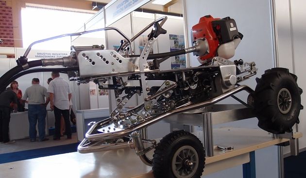 OLYMPUS DIGITAL CAMERA