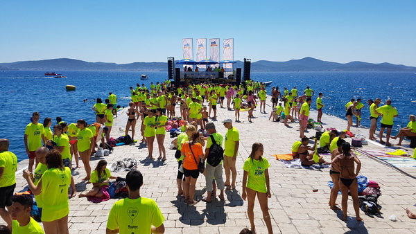 Sasvim osoban doživljaj – 10. dm Millennium Jump sa zadarske rive. Foto: Mladen Malik Barba Sasvim osoban doživljaj – 10. dm Millennium Jump sa zadarske rive. Foto: Mladen Malik Barba