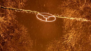 Sinj, 101212. 
Ciklona Simenka je veceras donijela pravi snijezni ugodjaj u Sinju.
Na slici Snijezni ugodjaj u Sinju.
Foto: Zvonimir Barisin / CROPIX