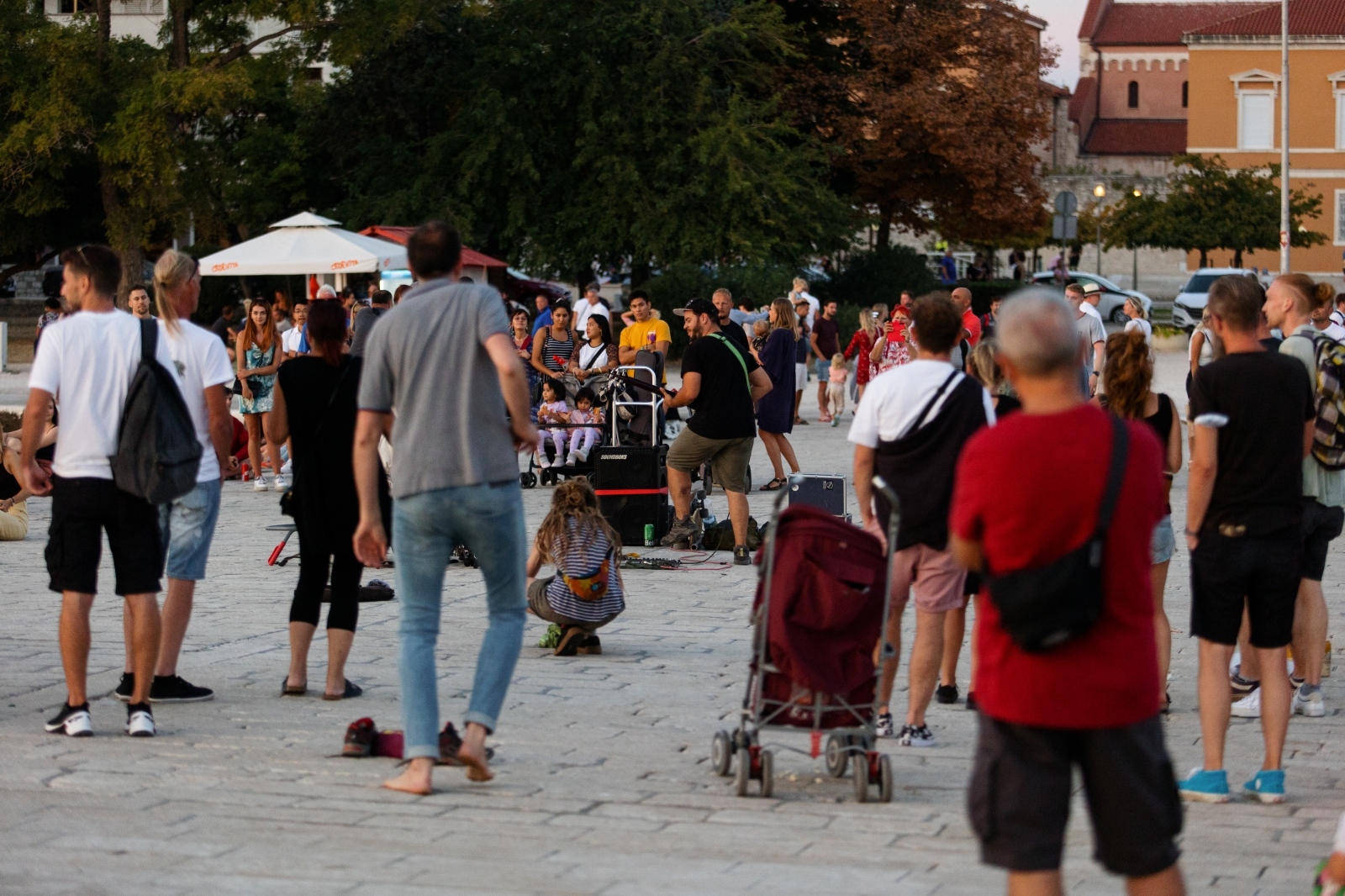 Bablje ljeto u Zadru: Riva je puna turista