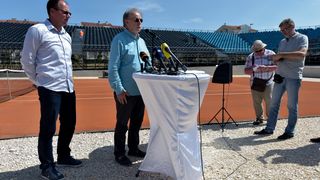 Pri kraju radovi na montažnim tribinama teniskog terena u SC Višnjik