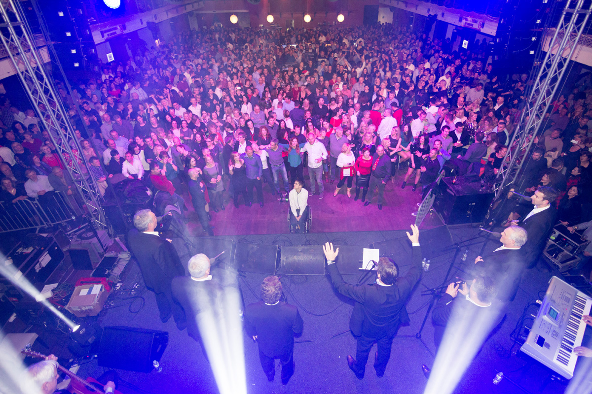 Božićni koncert Tomislava Bralića i klape Intrade u zadarskom klubu Arsenal 25. prosinca 2016.