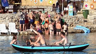 Love International festival u Tisnom mjesto je zabave mladih iz cijele Europe. Photo: Duško Jaramaz/PIXSELL