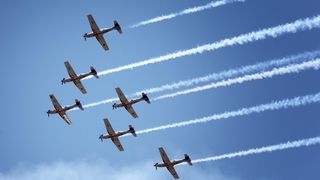 Krila Oluje slave 18. rođendan preletom preko 18 gradova na obali Krila Oluje slave 18. rođendan preletom preko 18 gradova na obali