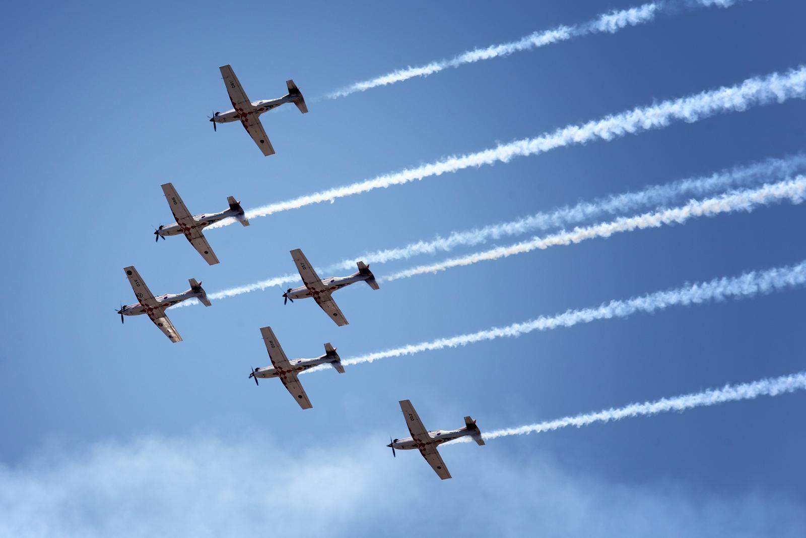 Krila Oluje slave 18. rođendan preletom preko 18 gradova na obali Krila Oluje slave 18. rođendan preletom preko 18 gradova na obali