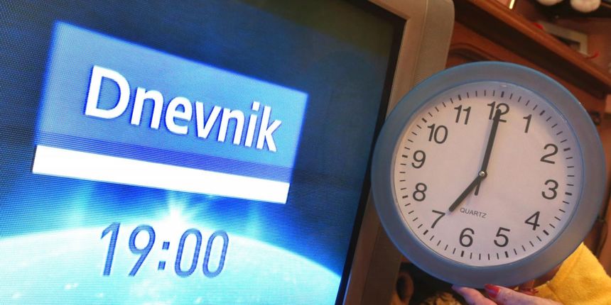 Od drugog dana ozujka sredisnji Dnevnik na prvom programu Hrvatske radio televizije pocinjat ce u 19 sati umjesto u 19:30 kako je bilo do sada.