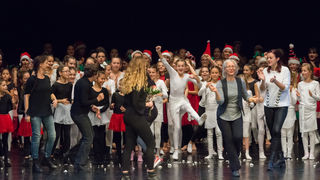 Božićna čestitka plesnog odjela Glazbene škole Blagoje Bersa