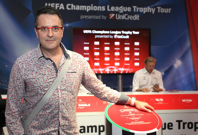 Tarik Filipović, Mila Horvat i Renata Sopek na predstavljanju trofeja Lige prvaka Tarik Filipović, Mila Horvat i Renata Sopek na predstavljanju trofeja Lige prvaka