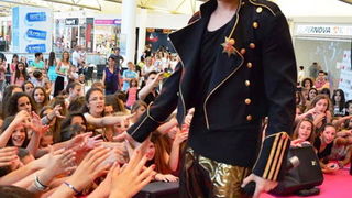 Supernova: Adio školo uz uručenje nagradnog automobila Audi A 1 i velike donacije u visini 50.000 kn HCK-u Supernova: Adio školo uz uručenje nagradnog automobila Audi A 1 i velike donacije u visini 50.000 kn HCK-u