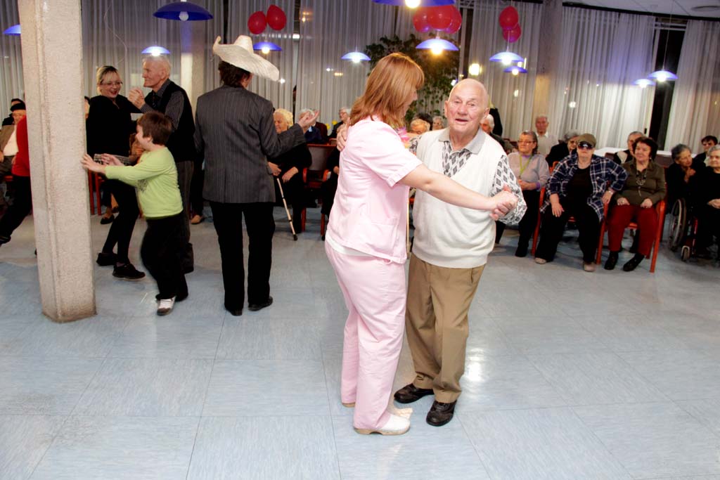 Valentinovo u Domu za stare i nemoćne, foto-I. PERINCIC