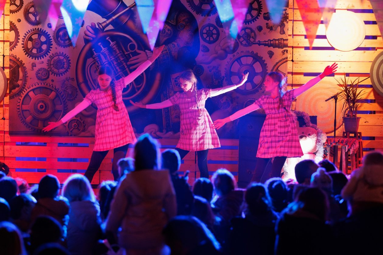 dječja predstava o svetom Nikoli, Božićni gramofon na Pijaci dječja predstava o svetom Nikoli, Božićni gramofon na Pijaci