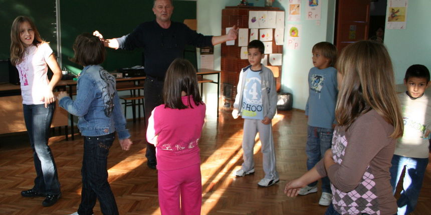 Pag – plesna škola (foto: J.Portada) Pag – plesna škola (foto: J.Portada)