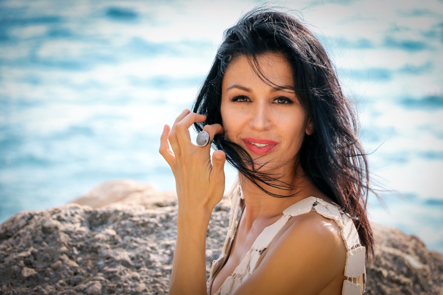 Ana Rucner u čarobnoj ulozi između mora i zvijezda Ana Rucner u čarobnoj ulozi između mora i zvijezda