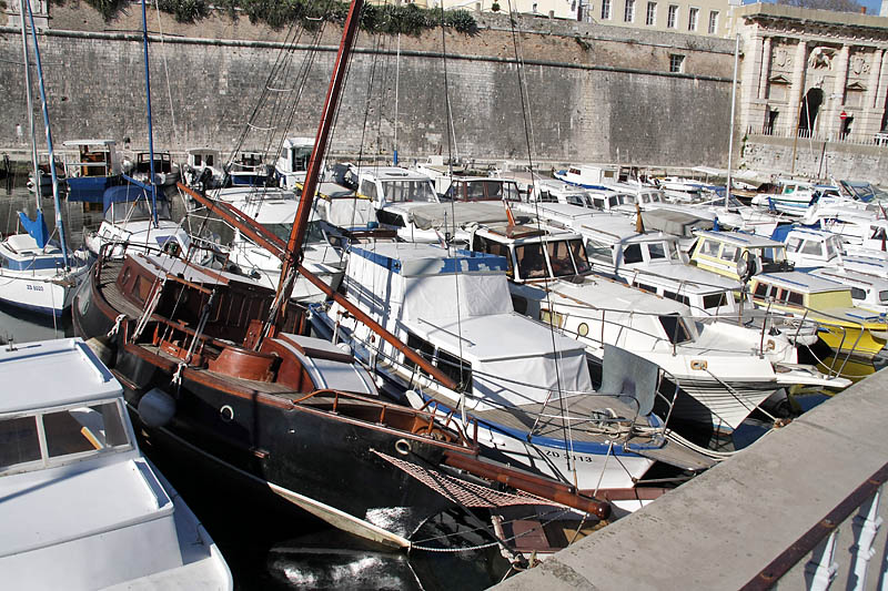 Oseka u Zadru more se povuklo nekih 50-ak cm