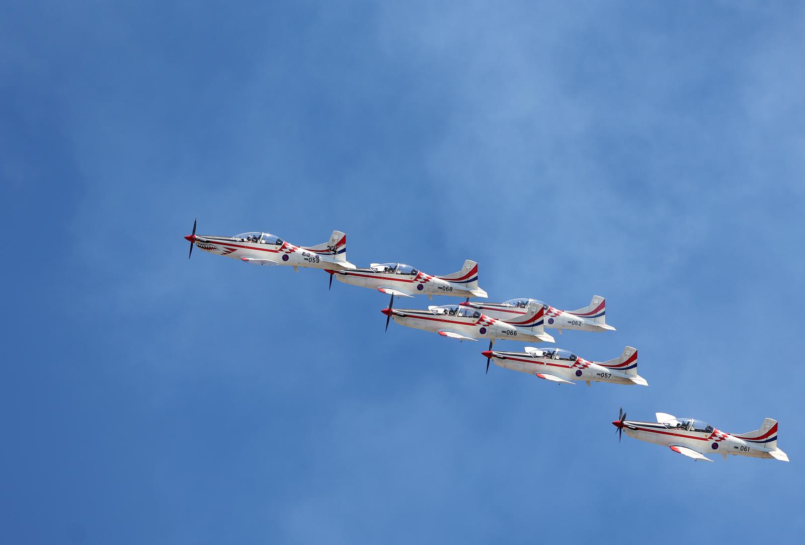 Krila Oluje slave 18. rođendan preletom preko 18 gradova na obali Krila Oluje slave 18. rođendan preletom preko 18 gradova na obali