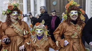 Paški zimski karneval 2018: Karnevalska povorka prošla ulicama grada do Pijace