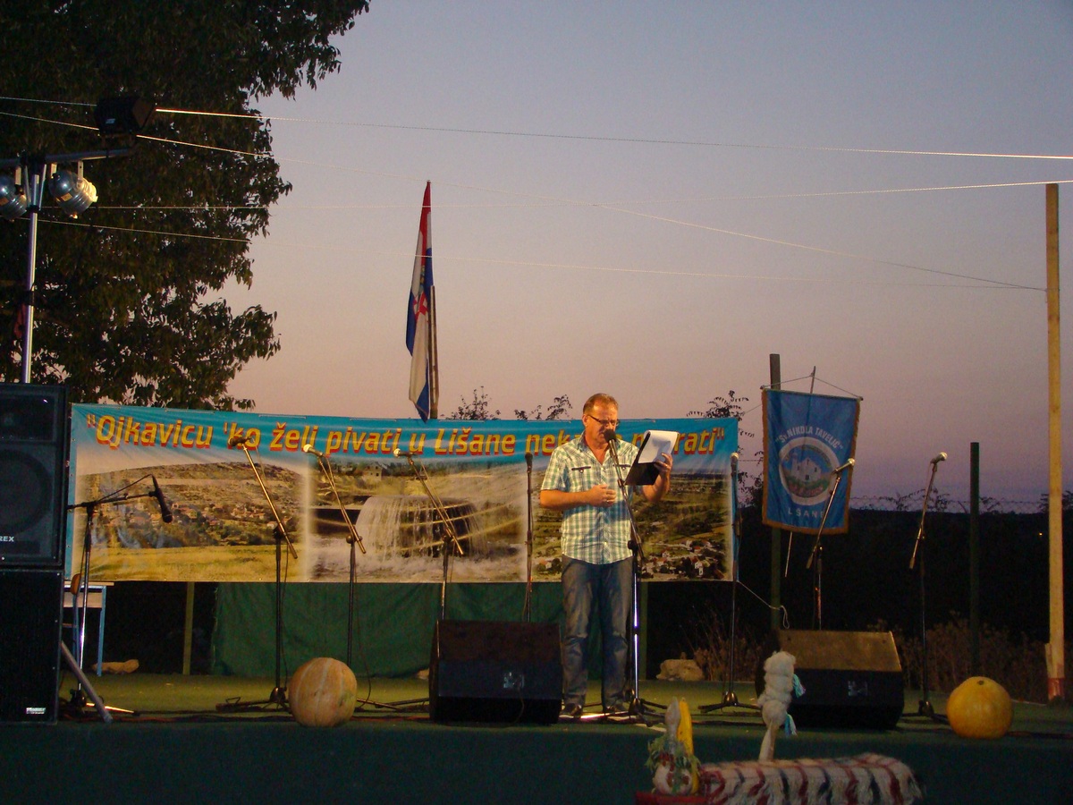 Ojkavicu tko želi pivati, u Lišane neka se navrati, foto: Mane Ledenko