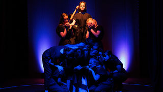 Igrajmo se: Zabranjeno mlađima od 15 strana A