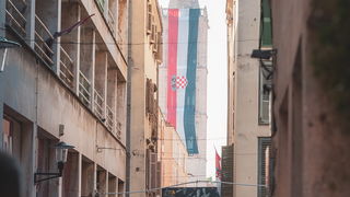 Zadar priredio čudesan doček svojim Vatrenim herojima (1)