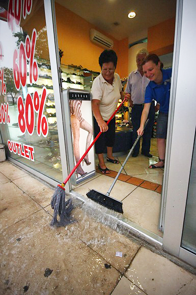 Poplavljena Relja 1. rujna 2012. (foto:Saša Čuka) Poplavljena Relja 1. rujna 2012. (foto:Saša Čuka)