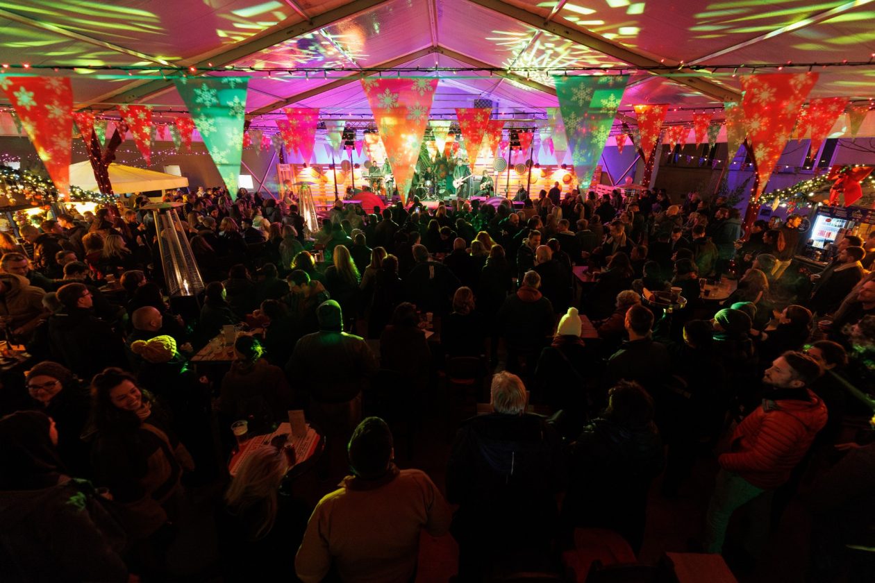 Jonathan @ Božićni gramofon Jonathan @ Božićni gramofon