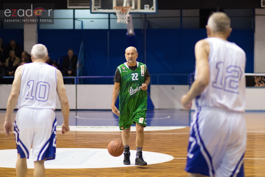 Fešta u povodu 80. rođendana Pina Giergie: Vetarani KK Zadar – Veterani KK Olimpija Fešta u povodu 80. rođendana Pina Giergie: Vetarani KK Zadar – Veterani KK Olimpija
