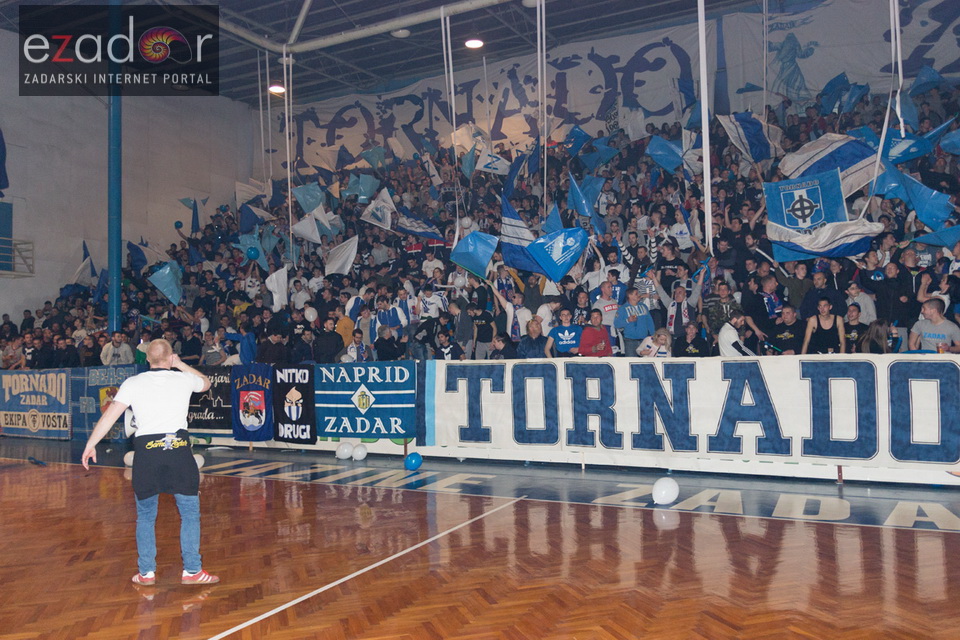 Humanitarno gledanje utakmice Zadar-Cibona u Jazinama Humanitarno gledanje utakmice Zadar-Cibona u Jazinama