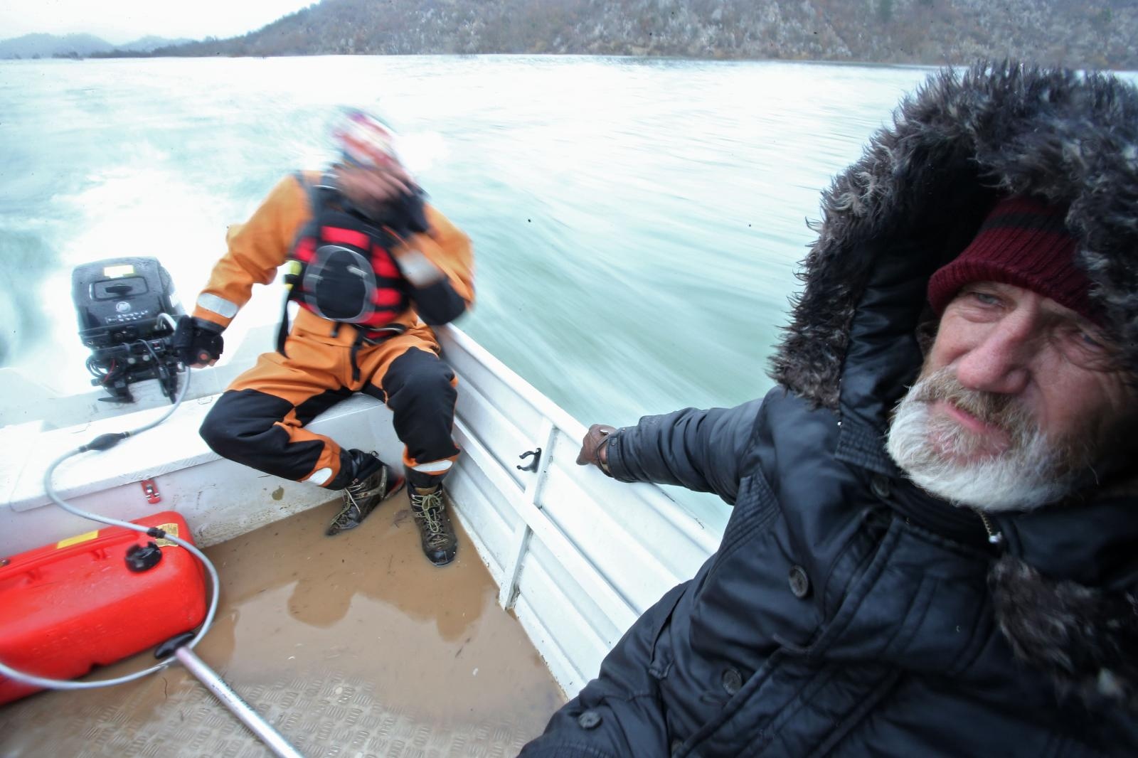 Na području Kosinja proglašeno izvanredno stanje obrane od poplava Na području Kosinja proglašeno izvanredno stanje obrane od poplava