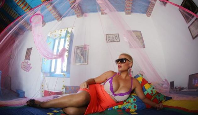 Martina Vrbos, hot.net.hr