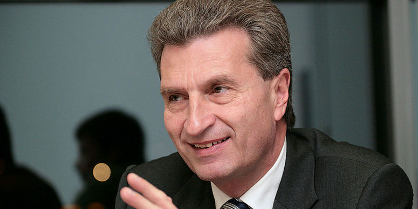 Gunter Oettinger, foto: en. wikipedia.org Gunter Oettinger, foto: en. wikipedia.org