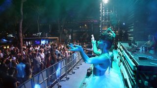 Plaza Zrce, prvi dan Allure Music festivala koji se odrzava u klubu Kalypso. Na Allure Music festivalu sve DJ-ice, plesacice, hostese su iskljucivo zene sto ga cini posebno od svih drugih festivala koji se odrzavaju na Zrcu. Photo: Luka Stanzl/PIXSELL Plaza Zrce, prvi dan Allure Music festivala koji se odrzava u klubu Kalypso. Na Allure Music festivalu sve DJ-ice, plesacice, hostese su iskljucivo zene sto ga cini posebno od svih drugih festivala koji se odrzavaju na Zrcu. Photo: Luka Stanzl/PIXSELL