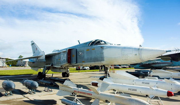 Zrakoplov Suhoi SU 24