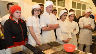 Tuna, Sushi & Wine Festival: Japanski masterchef Nakatsuji održao edukaciju pripreme tradicionalnih japanskih jela Tuna, Sushi & Wine Festival: Japanski masterchef Nakatsuji održao edukaciju pripreme tradicionalnih japanskih jela