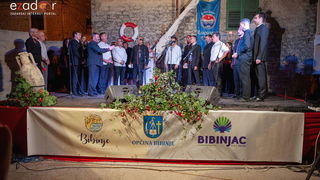 Na Trgu sri sela održana 38. smotra klapa “Raspivano Bibinje”