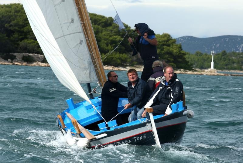Murter: Po jakoj buri održana je tredicionalna 18. regata Latinsko idro – Murter 2015. Photo: Duško Jaramaz/PIXSELL Murter: Po jakoj buri održana je tredicionalna 18. regata Latinsko idro – Murter 2015. Photo: Duško Jaramaz/PIXSELL