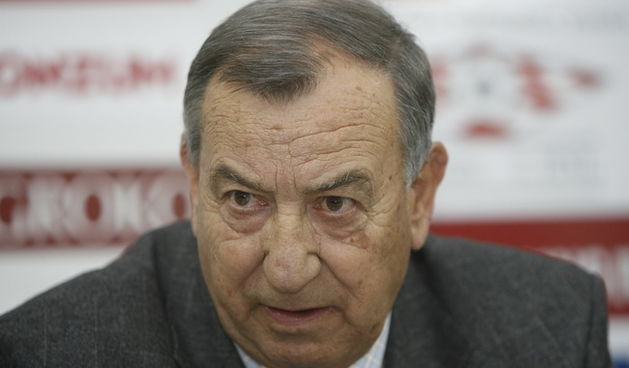 Split, 120210. Poljud. Nadzorni odbor Hajduka na danasnjoj je sjednici izabrao novog trenera. Stanko Poklepovic tako ce zamijeniti Edoarda Reju na klupi splitskog kluba. Na fotografiji: Stanko Poklepovic. Foto: Vladimir Dugandzic / CROPIX